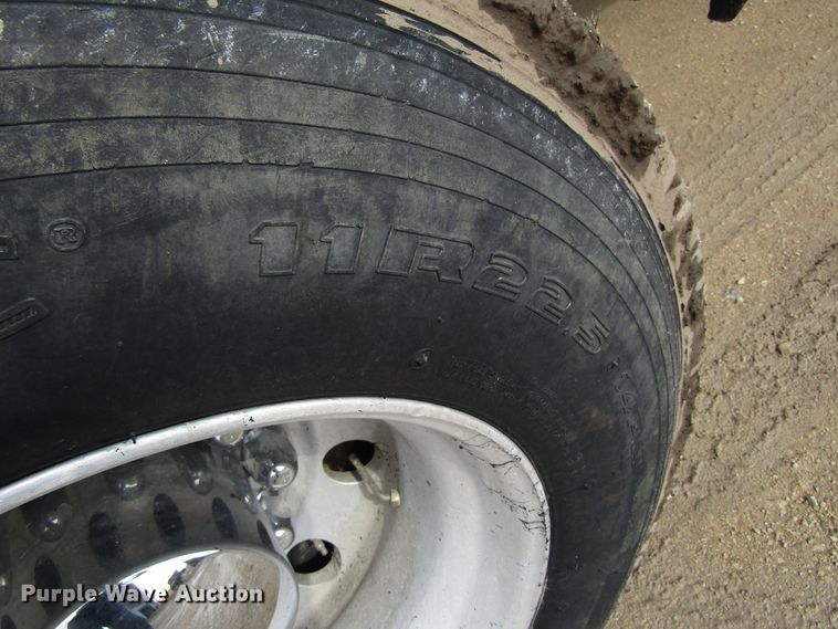 image for item GC9836 1997 Ford L8000  dump truck