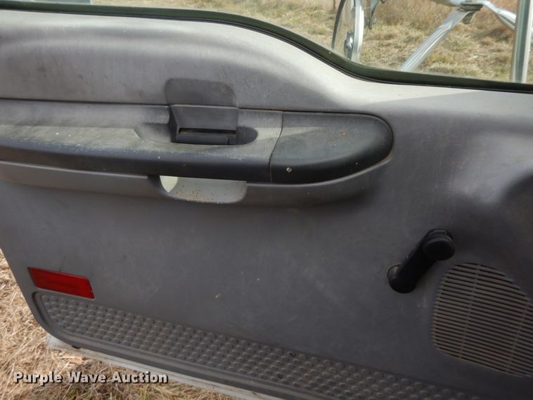 image for item GG9386 2008 Ford F650 Super Duty  service truck