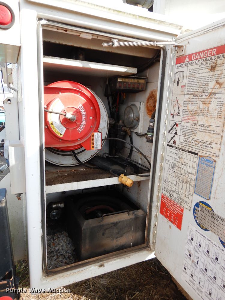 image for item GG9386 2008 Ford F650 Super Duty  service truck