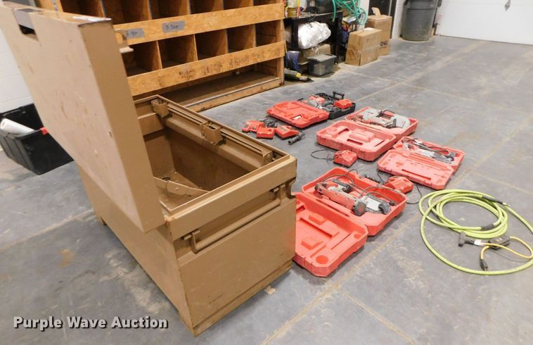 image for item GQ9960 Tools