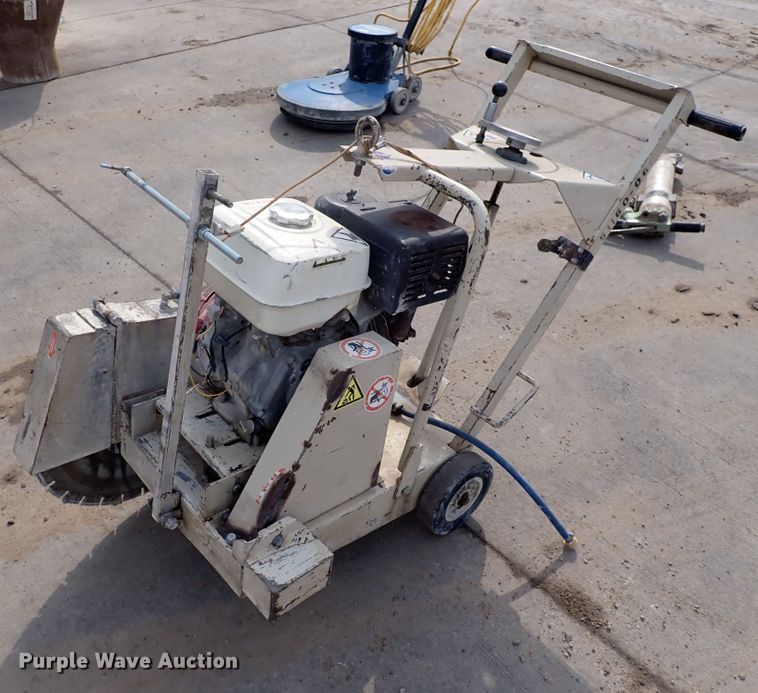 image for item GR9586 Edco DS-18-11H concrete saw