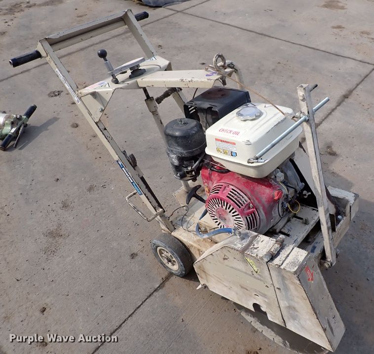 image for item GR9586 Edco DS-18-11H concrete saw