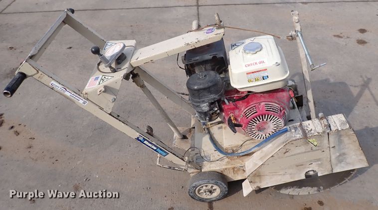 image for item GR9586 Edco DS-18-11H concrete saw