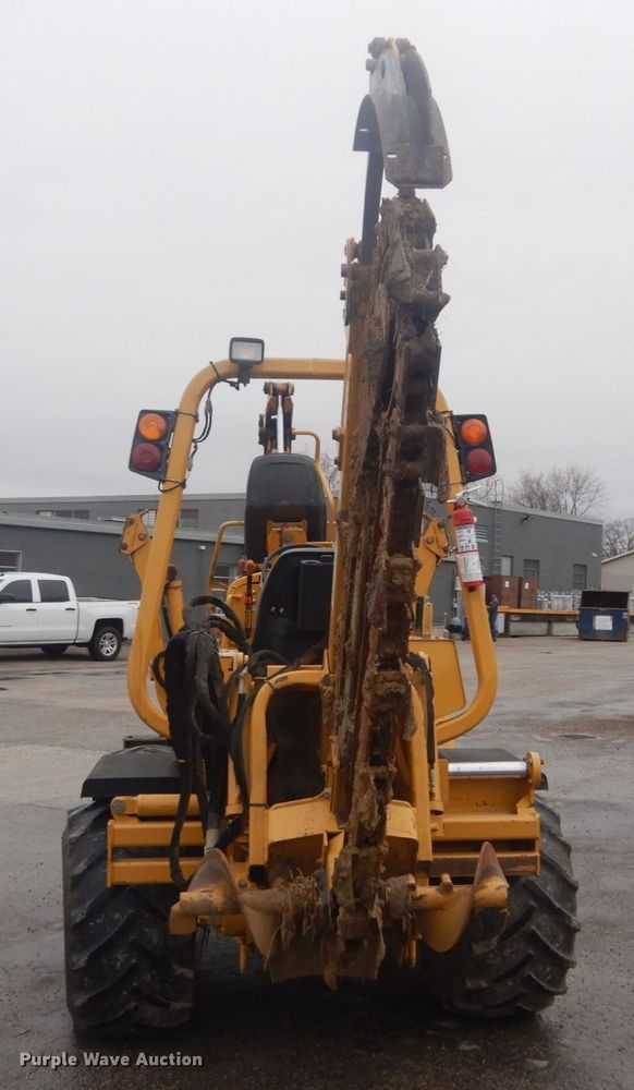 image for item GT9688 2006 Vermeer RT650  trencher