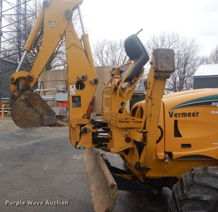image for item GT9688 2006 Vermeer RT650  trencher