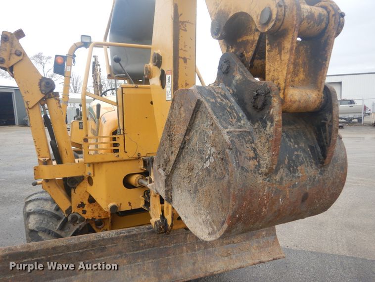 image for item GT9688 2006 Vermeer RT650  trencher