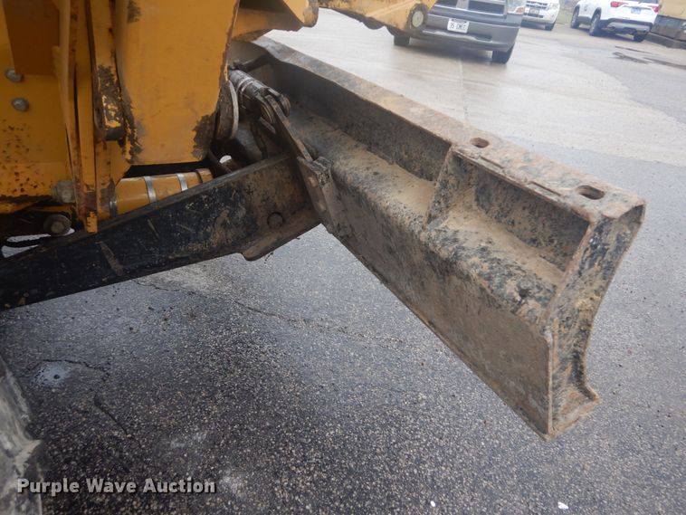 image for item GT9688 2006 Vermeer RT650  trencher