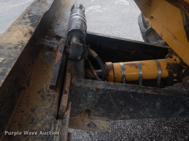 image for item GT9688 2006 Vermeer RT650  trencher