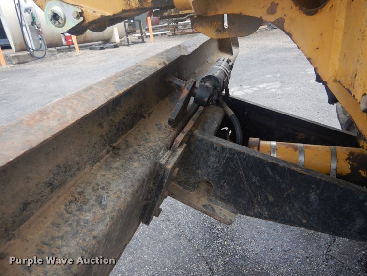 image for item GT9688 2006 Vermeer RT650  trencher