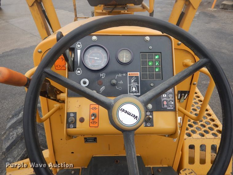 image for item GT9688 2006 Vermeer RT650  trencher