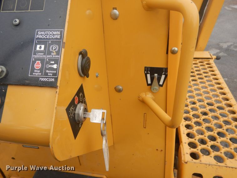 image for item GT9688 2006 Vermeer RT650  trencher