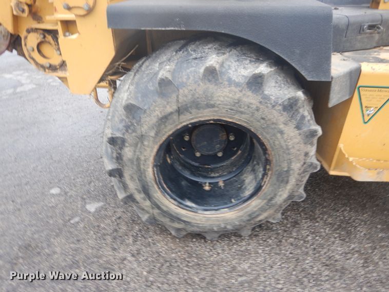 image for item GT9688 2006 Vermeer RT650  trencher