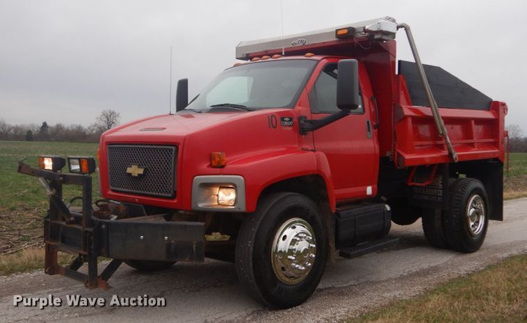 image for item GT9690 2007 Chevrolet C7500  dump truck