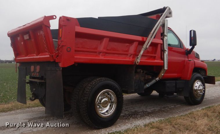 image for item GT9690 2007 Chevrolet C7500  dump truck