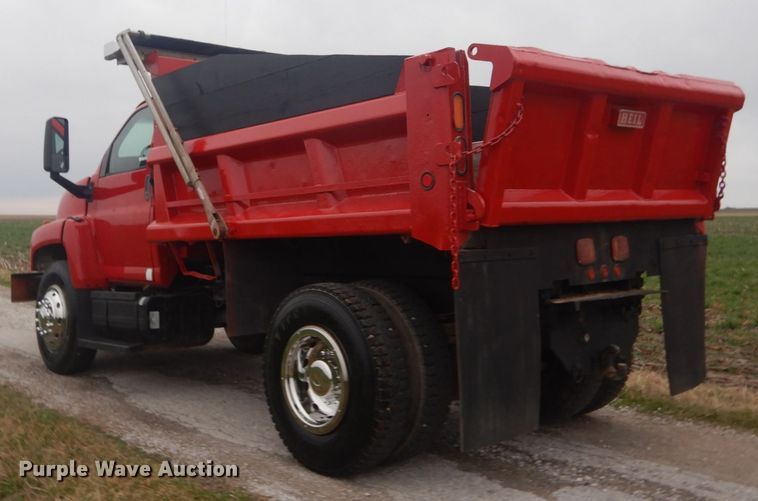 image for item GT9690 2007 Chevrolet C7500  dump truck