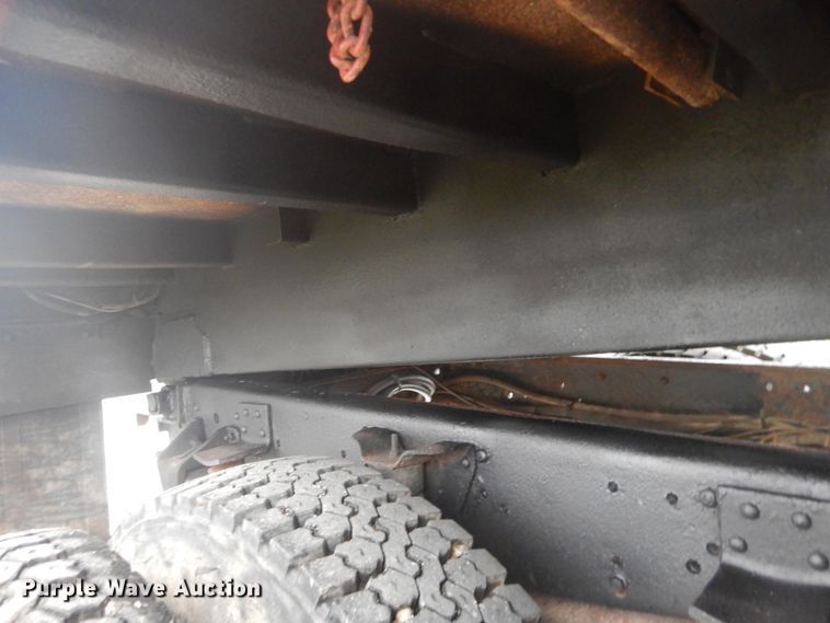 image for item GT9690 2007 Chevrolet C7500  dump truck