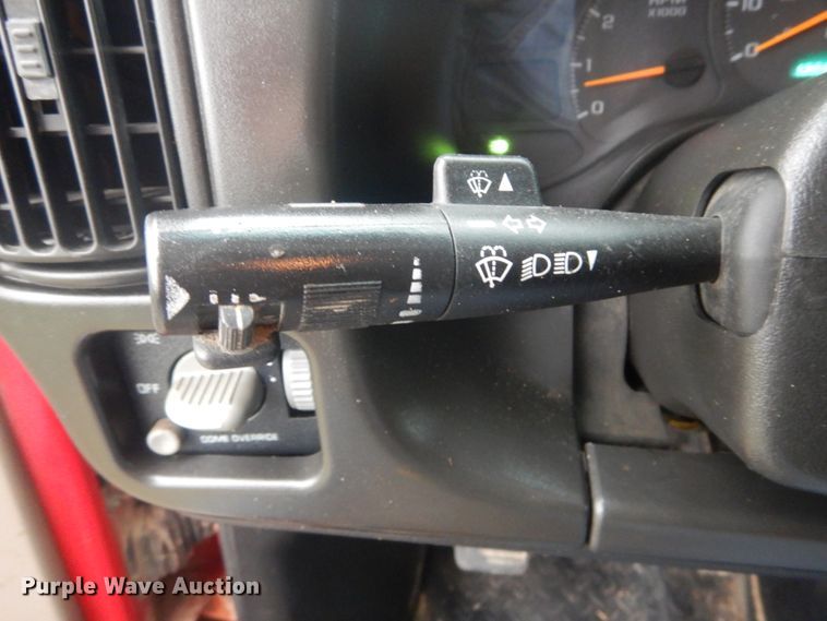 image for item GT9690 2007 Chevrolet C7500  dump truck