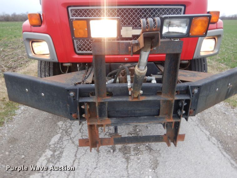 image for item GT9690 2007 Chevrolet C7500  dump truck