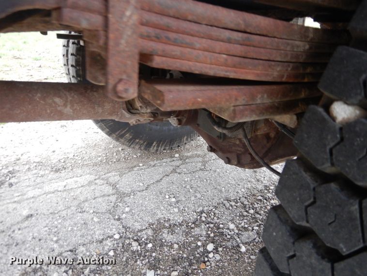 image for item GT9690 2007 Chevrolet C7500  dump truck