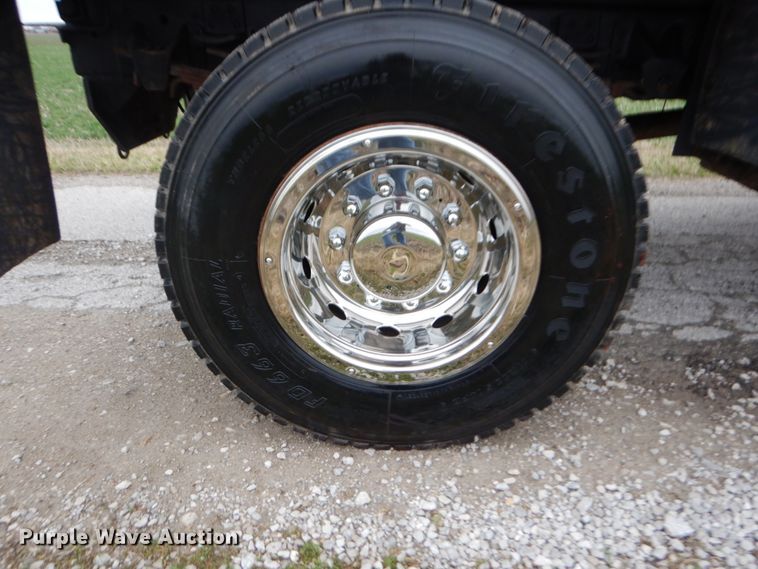 image for item GT9690 2007 Chevrolet C7500  dump truck