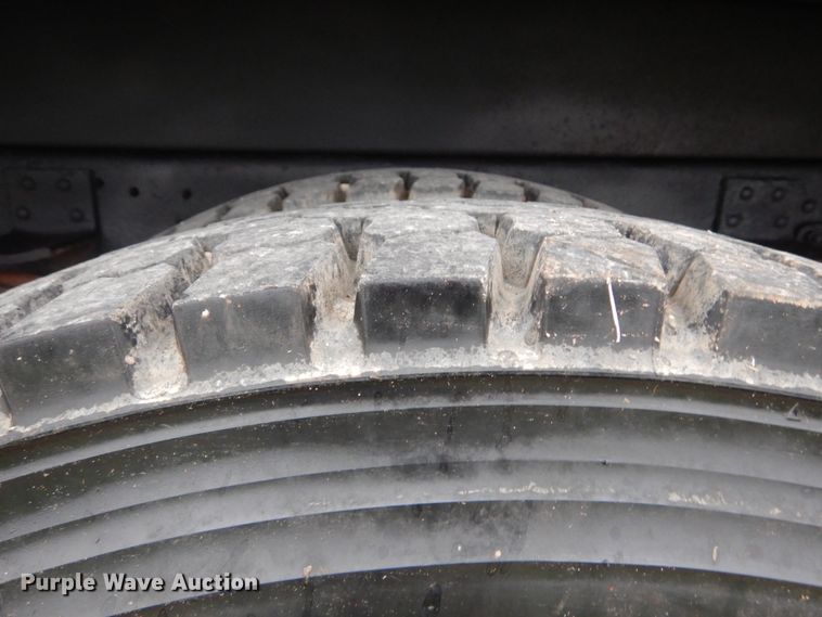 image for item GT9690 2007 Chevrolet C7500  dump truck