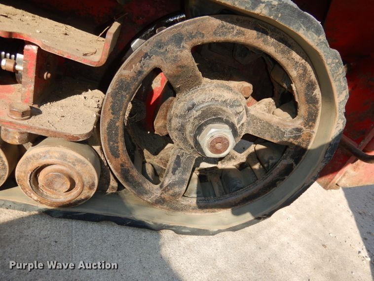 image for item HD9716 2008 Toro TX427  compact utility loader