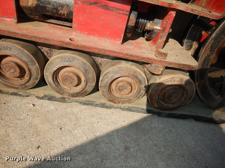 image for item HD9716 2008 Toro TX427  compact utility loader