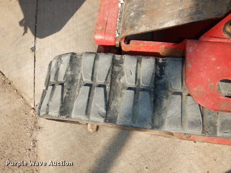 image for item HD9716 2008 Toro TX427  compact utility loader