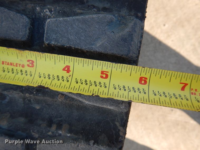 image for item HD9716 2008 Toro TX427  compact utility loader