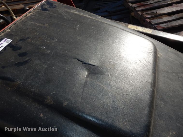 image for item HD9716 2008 Toro TX427  compact utility loader