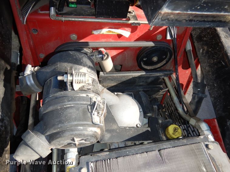 image for item HD9716 2008 Toro TX427  compact utility loader