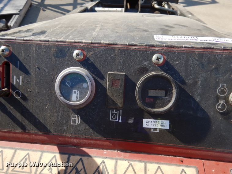 image for item HD9716 2008 Toro TX427  compact utility loader