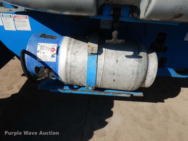 image for item HD9718 2005 Genie Z-45/25  boom lift