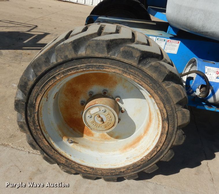 image for item HD9718 2005 Genie Z-45/25  boom lift