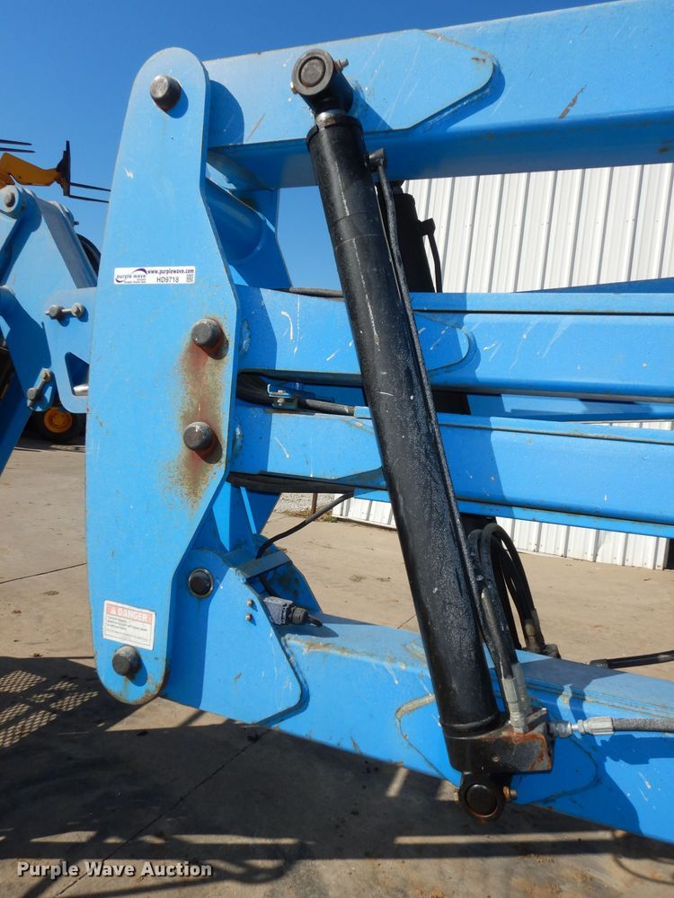 image for item HD9718 2005 Genie Z-45/25  boom lift
