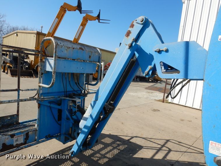 image for item HD9718 2005 Genie Z-45/25  boom lift