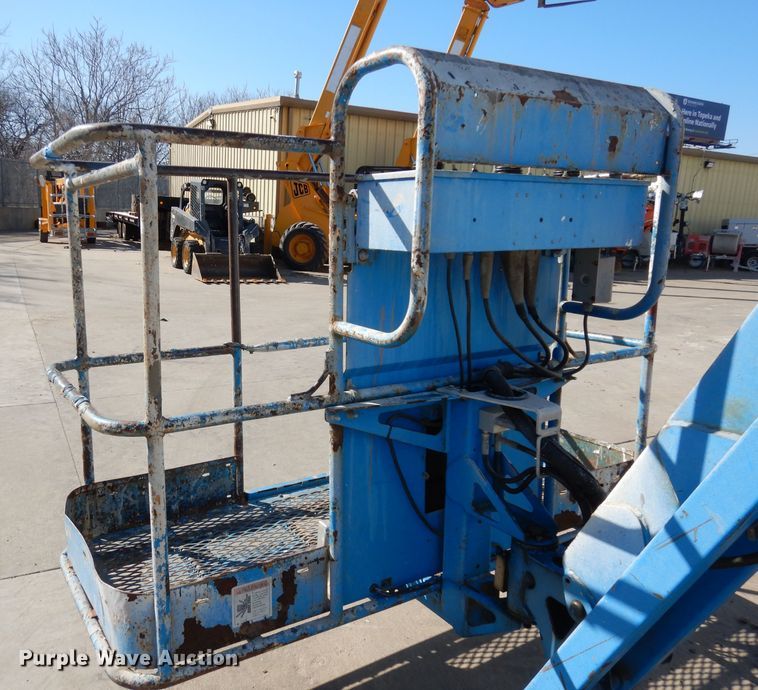 image for item HD9718 2005 Genie Z-45/25  boom lift