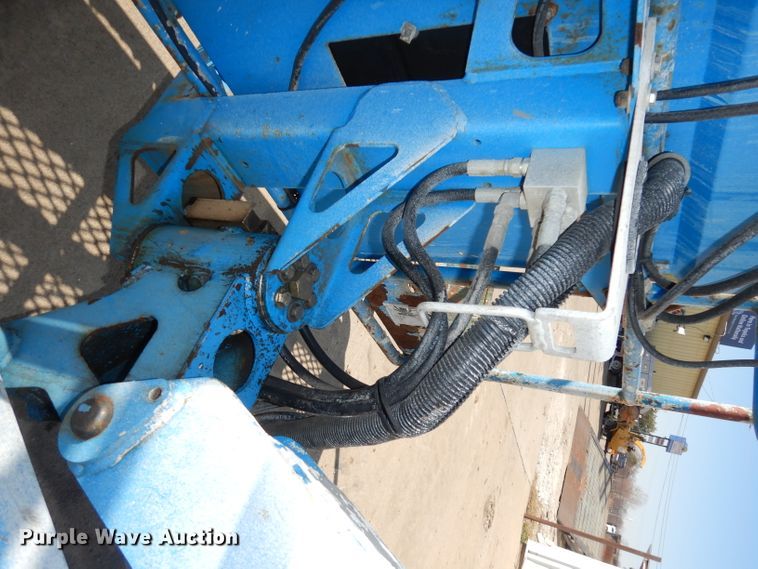image for item HD9718 2005 Genie Z-45/25  boom lift