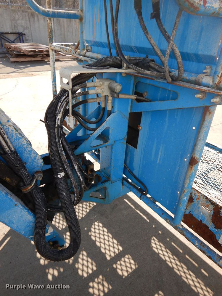 image for item HD9718 2005 Genie Z-45/25  boom lift