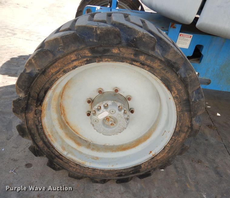 image for item HD9718 2005 Genie Z-45/25  boom lift