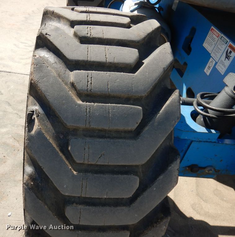 image for item HD9718 2005 Genie Z-45/25  boom lift