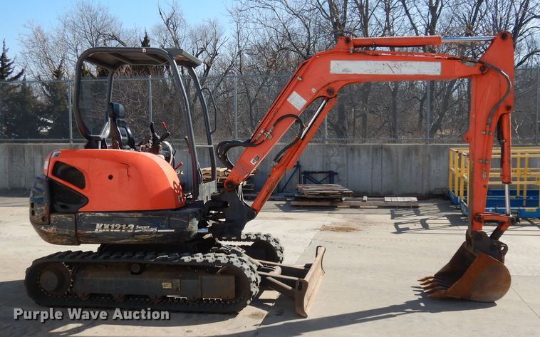 image for item HD9719 2012 Kubota KX121-3ST  mini excavator