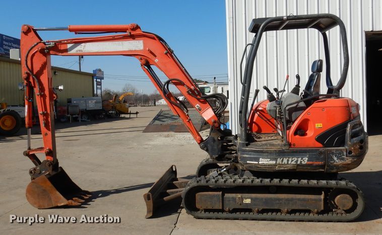 image for item HD9719 2012 Kubota KX121-3ST  mini excavator
