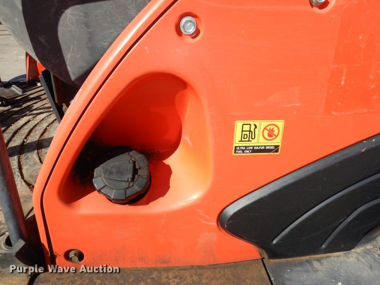 image for item HD9719 2012 Kubota KX121-3ST  mini excavator