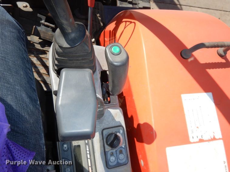 image for item HD9719 2012 Kubota KX121-3ST  mini excavator