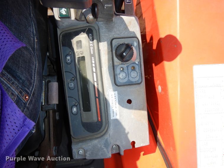 image for item HD9719 2012 Kubota KX121-3ST  mini excavator