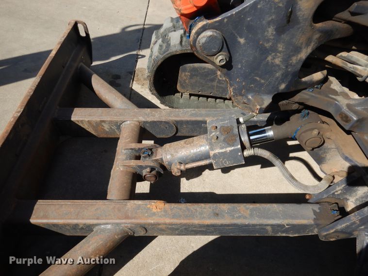 image for item HD9719 2012 Kubota KX121-3ST  mini excavator