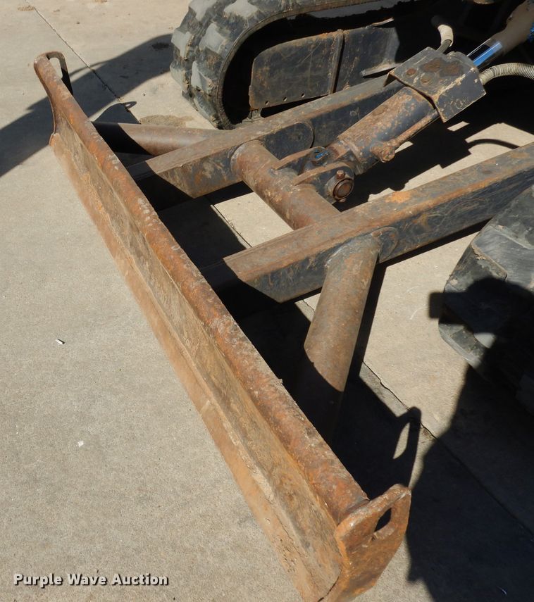 image for item HD9719 2012 Kubota KX121-3ST  mini excavator