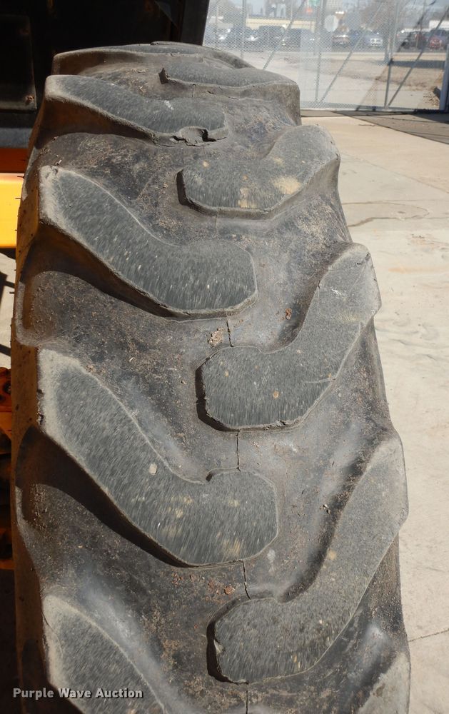 image for item HD9720 2004 JCB 506CHL  telehandler