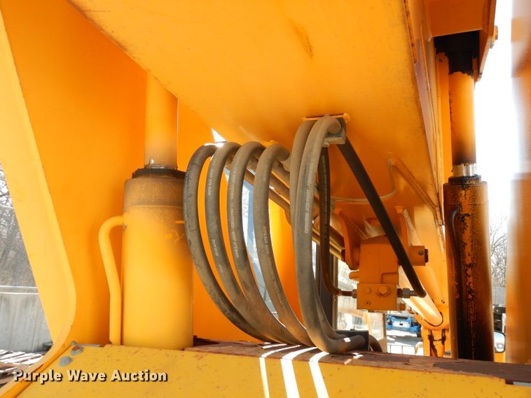 image for item HD9720 2004 JCB 506CHL  telehandler